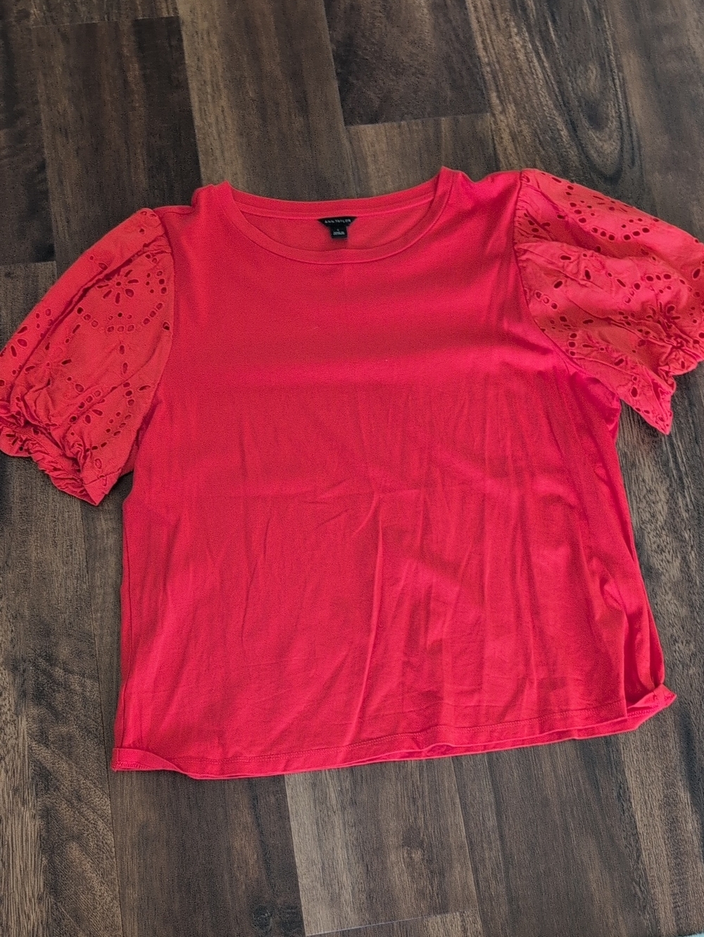 Ann Taylor Coral Red Puff Eyelet Sleeve Tee